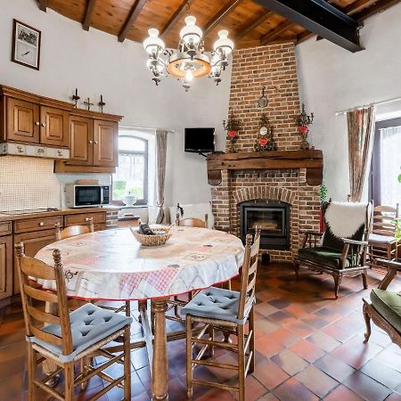 Stunning Holiday Home In Oombergen With Terrace And Garden Zottegem Ngoại thất bức ảnh