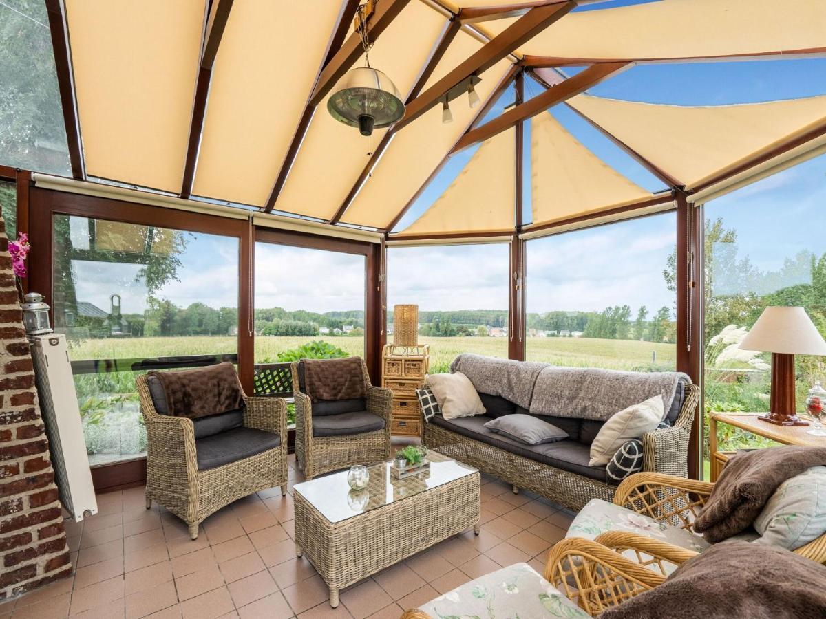 Stunning Holiday Home In Oombergen With Terrace And Garden Zottegem Ngoại thất bức ảnh
